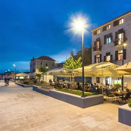 Luxury Apartments Perko * Kastela