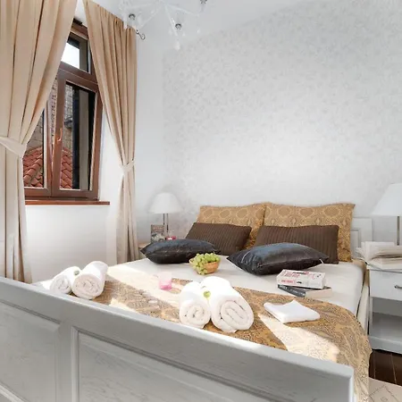 Luxury Apartments Perko * Kastela