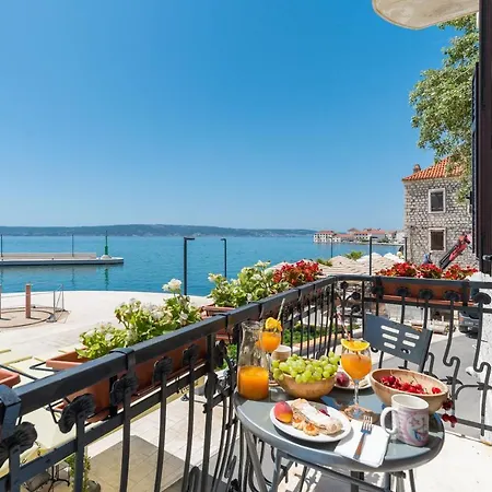 Luxury Apartments Perko * Kastela