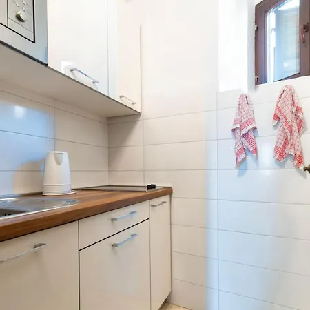 Luxury Apartments Perko * Kastela