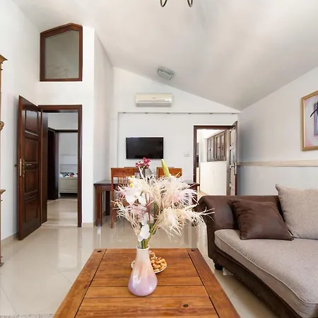 Luxury Apartments Perko