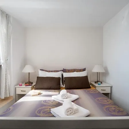 Luxury Apartments Perko Apartment *