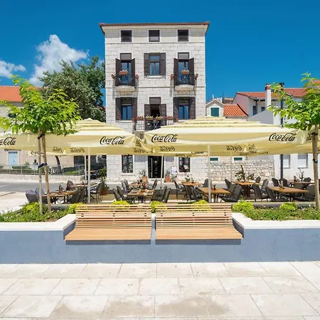 Luxury Apartments Perko