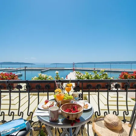Apartment Luxury Apartments Perko Kastela