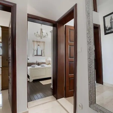 Luxury Apartments Perko *