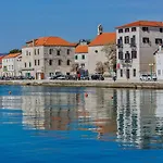 Perko 公寓 Kaštela