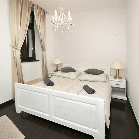 Lägenhet Luxury Apartments Perko *